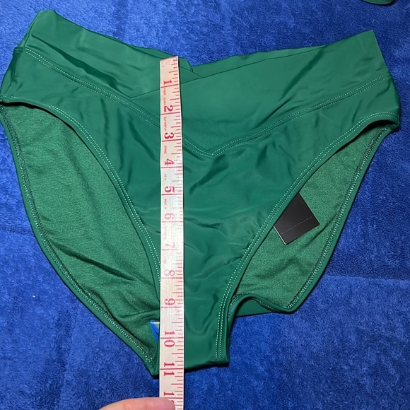 NWT BCBG Paris Green Bikini Swimsuit - Large - Picture 5 of 8
